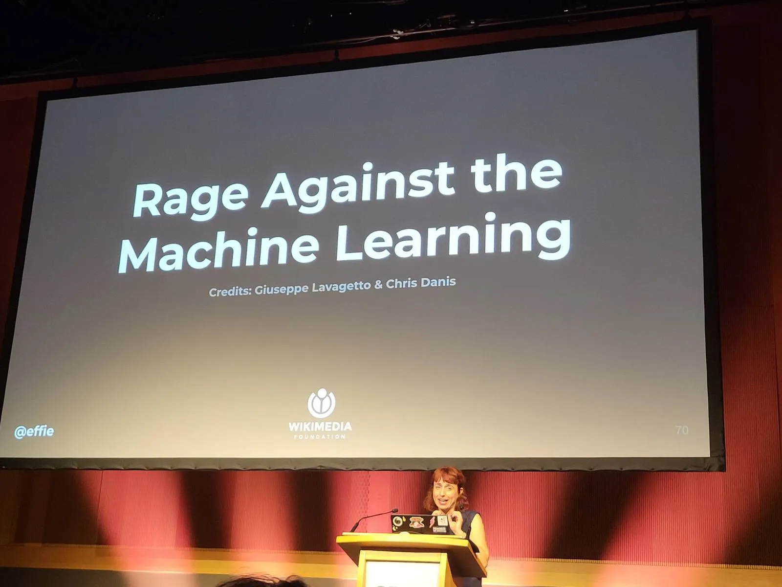 Slide on organic traffic patterns versus bot traffic